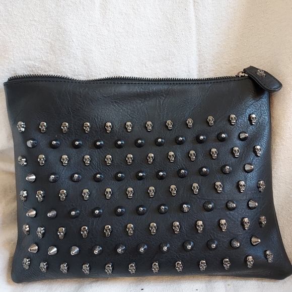 Skull and Spike Crossbody/Clutch - Picture 3 of 6